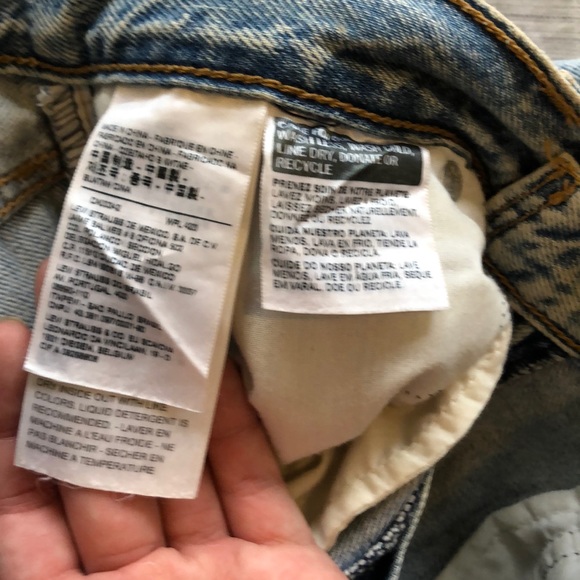 SOLD—Levi’s High Rise Mom Jeans - Picture 5 of 7